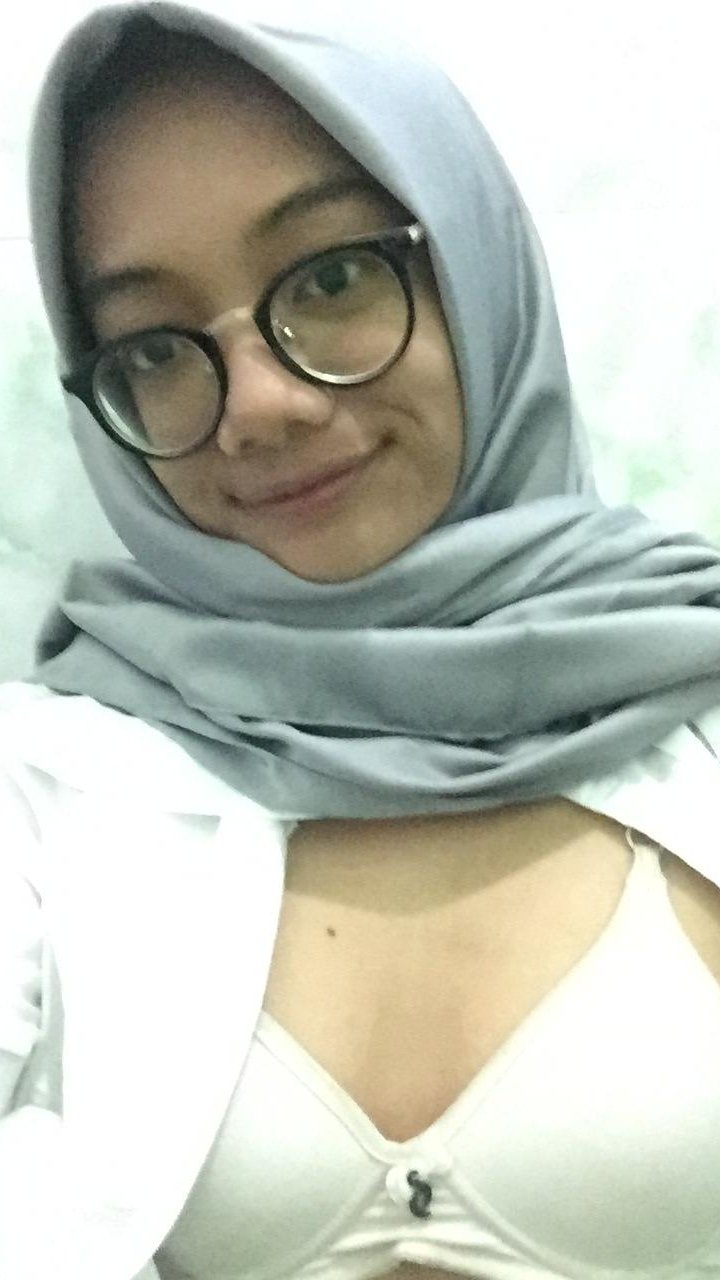 Viral Ibu Tiri Sma 2026 Terbaru Abg Indo Bu Dokter Ukhti Solehah Wiwik Rekan Sejawat Jadi Pusat Perhatian Global Trending Top 10 New